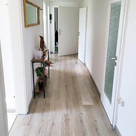 Appartamento Dg R: Helle 40m² 2-zimmer Nahe Salzburg Freilassing